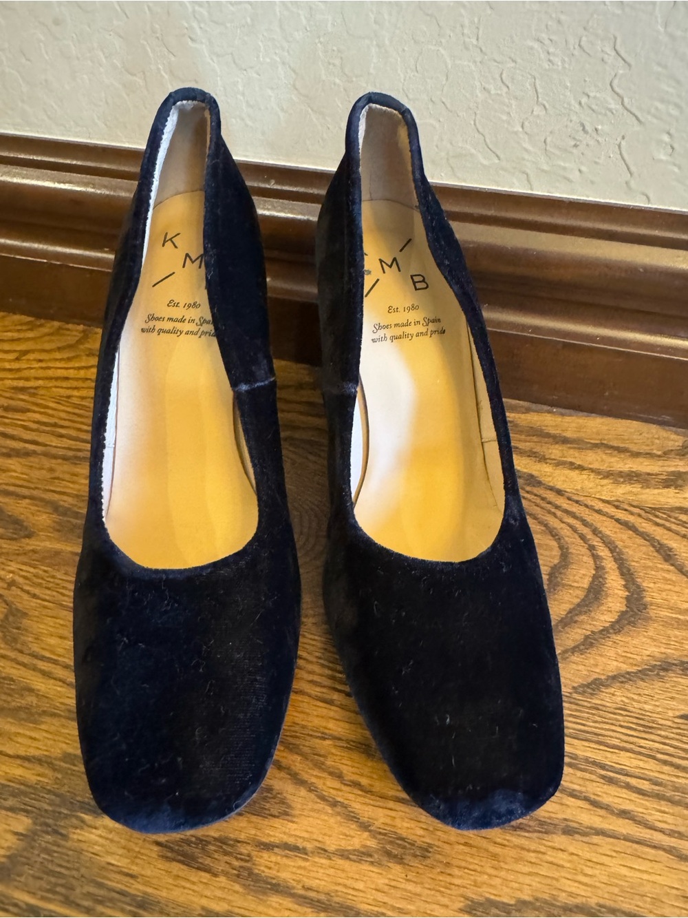 KMB Black Velvet Block Heel Pumps - Women's Dress Shoes 39